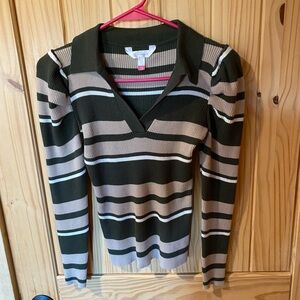 No Boundaries V-Neck Sweater - Olive and Beige Stripes